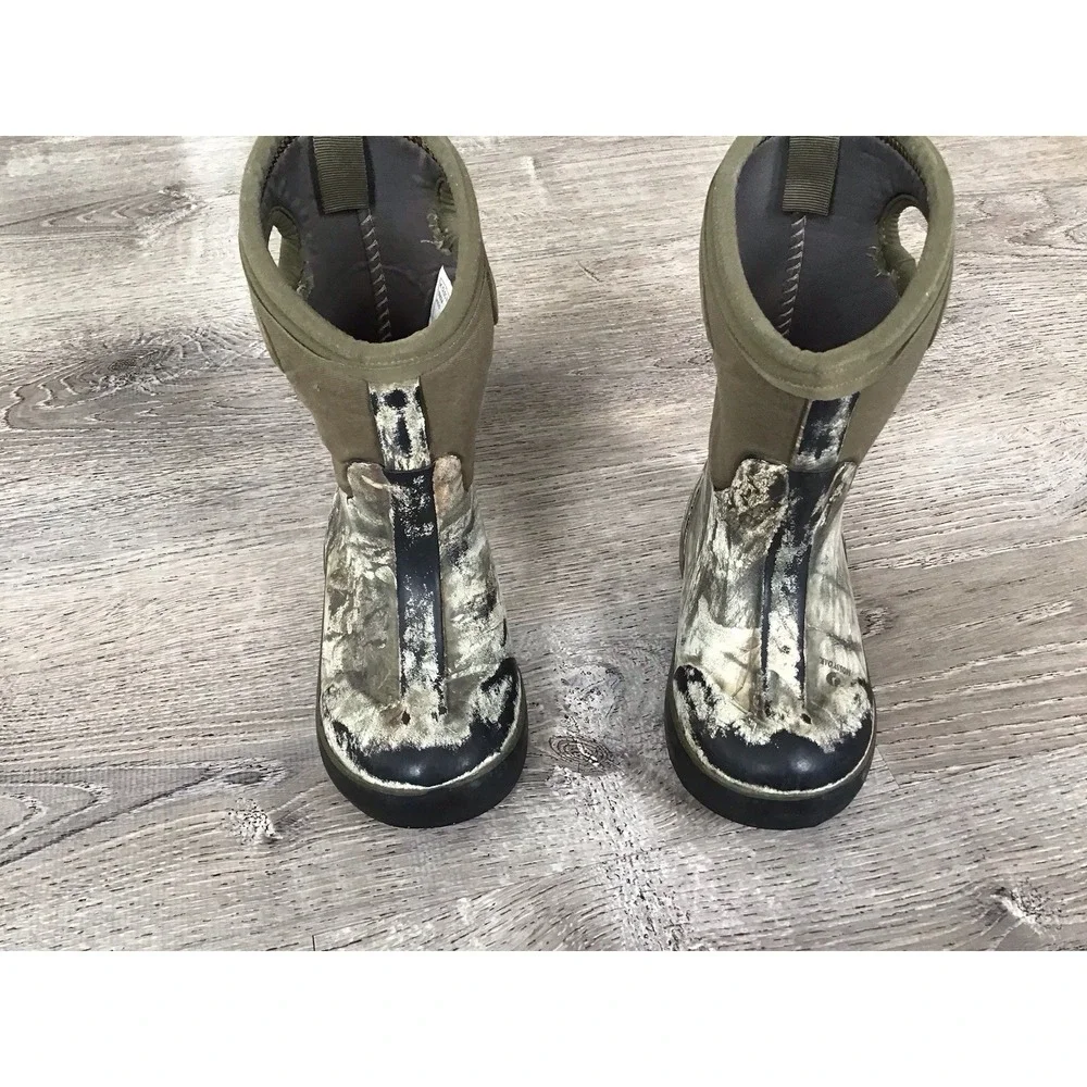Bogs Toddler Size 9 Waterproof Mossy Oak Camo Insulated Kids Winter Boots